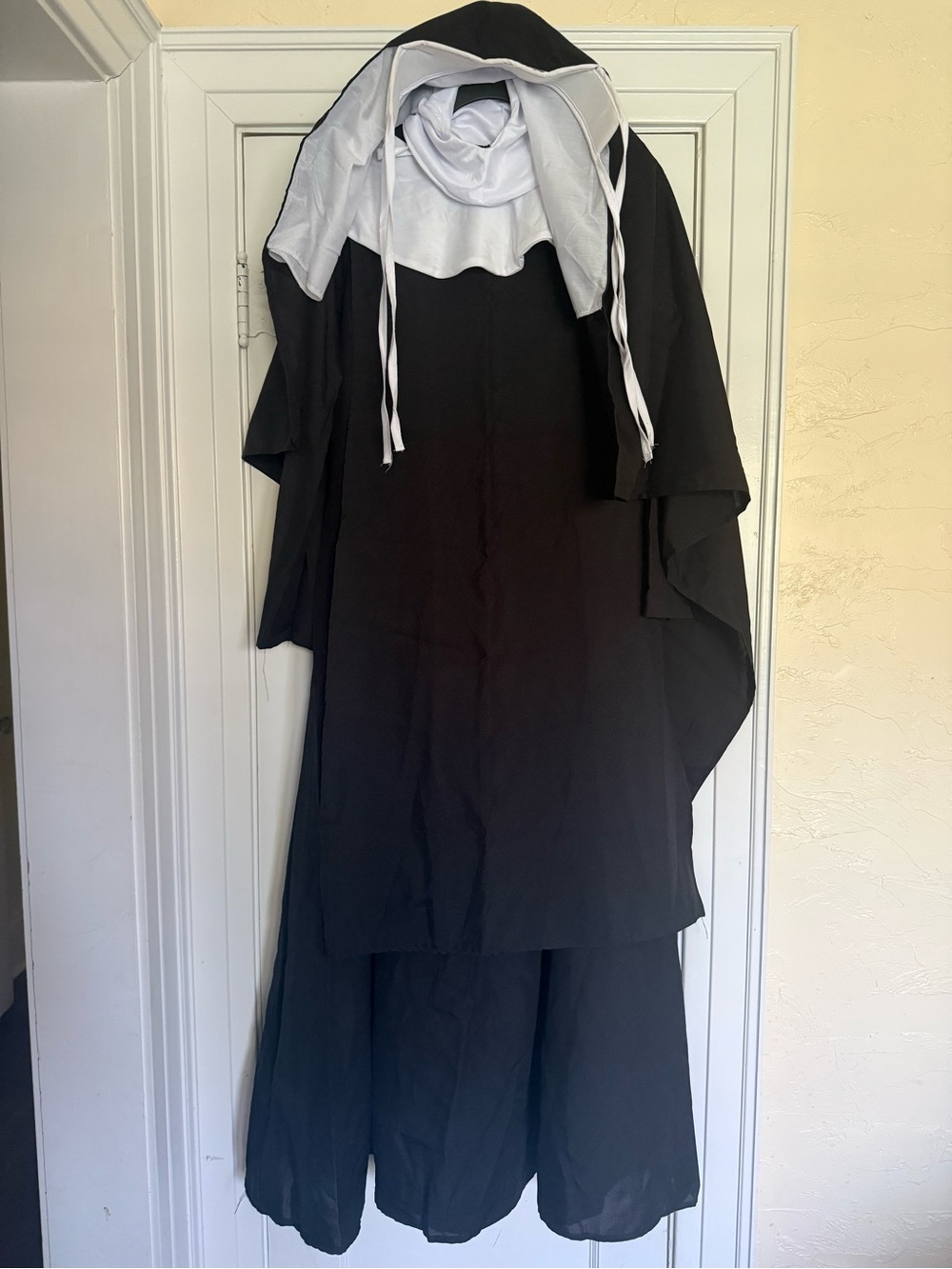 Women's Black and White Nun Costume Dress for Halloween